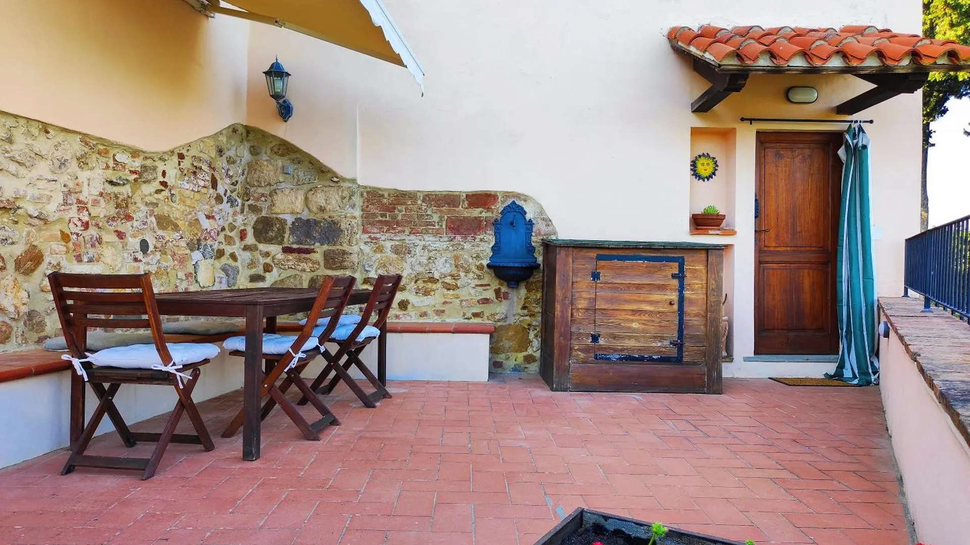 Flavia 'S Home With View San Gimignano Apartments 0*,
